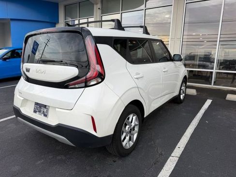 Used 2024 Kia Soul LX w/ Option Group 015 FWD image 5