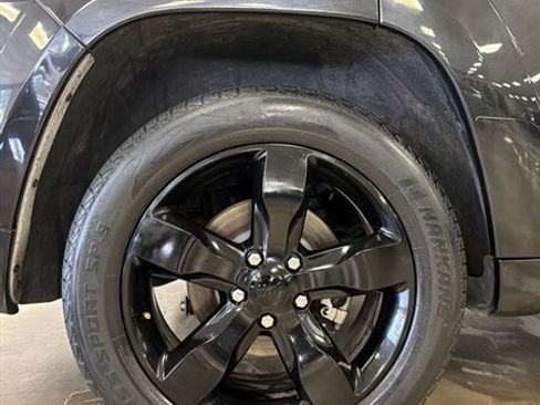 Used 2015 Jeep Grand Cherokee High Altitude RWD image 15