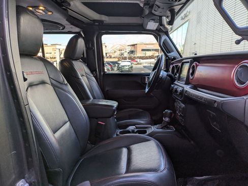 Used 2019 Jeep Wrangler Unlimited Rubicon image 29