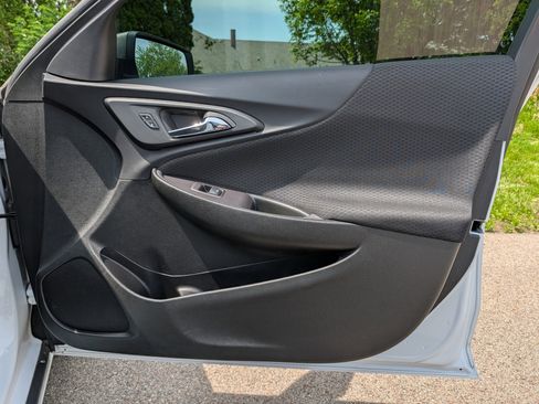 Used 2022 Chevrolet Malibu LS FWD image 24