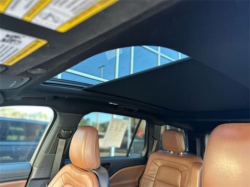 Used 2023 Lincoln Aviator Reserve w/ Equipment Group 201A image 23