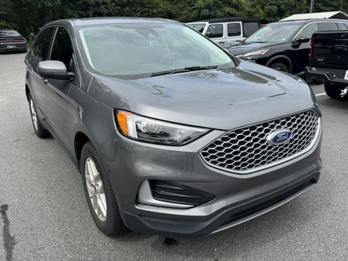 Used 2024 Ford Edge SEL AWD/4WD image 3