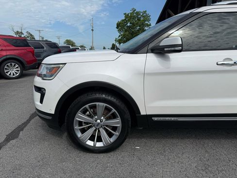 Used 2018 Ford Explorer Limited w/ Equipment Group 301A AWD/4WD image 39