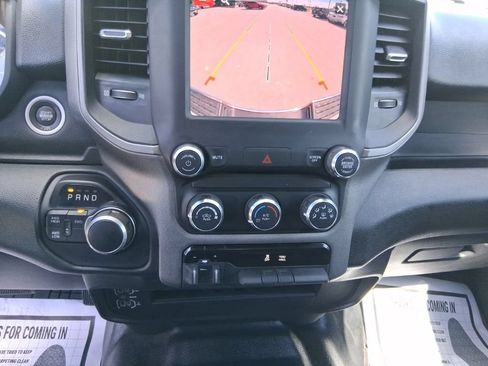 Used 2024 RAM 2500 Tradesman w/ Chrome Appearance Group AWD/4WD image 18