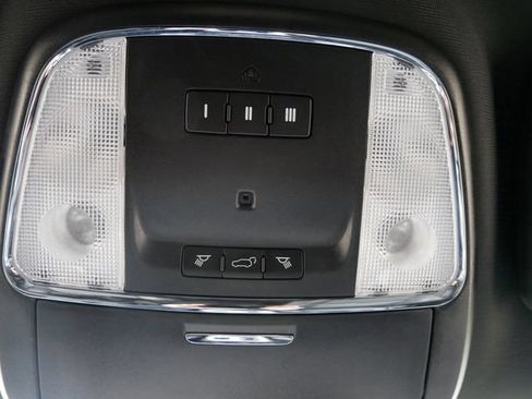 Used 2018 Jeep Grand Cherokee Limited w/ Trailer Tow Group IV AWD/4WD image 24