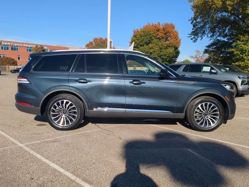 Used 2023 Lincoln Aviator Reserve w/ Elements Package Plus image 9