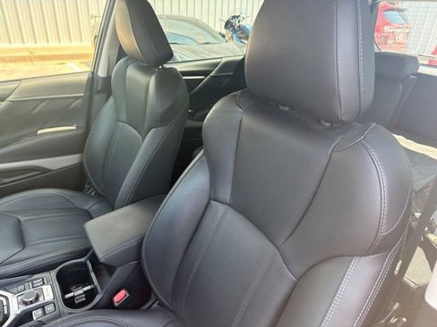 Used 2024 Subaru Forester Limited AWD/4WD image 10