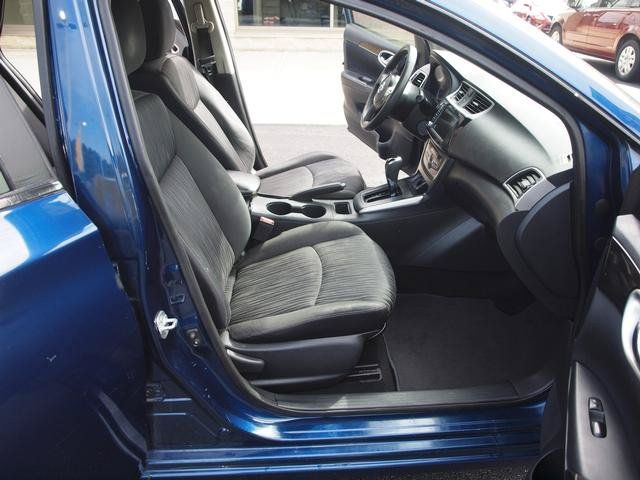 Used 2019 Nissan Sentra SV FWD image 6