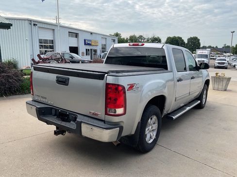 Used 2011 GMC Sierra 1500 SLE w/ Power Tech Package AWD/4WD image 9