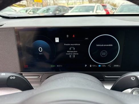 Used 2025 Hyundai Kona SEL image 11