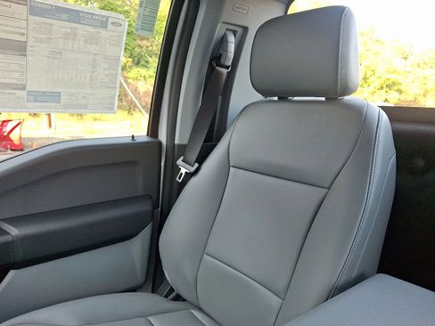 New 2026 Ford F250 XL w/ 360-Degree Camera Package RWD image 19