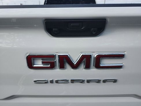 New 2026 GMC Sierra 2500 Pro image 4