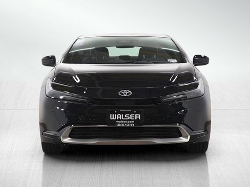 Used 2026 Toyota Prius Plug-In Hybrid image 8