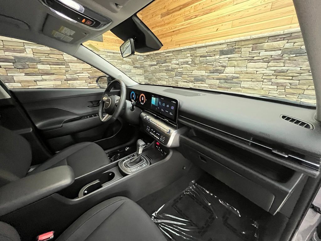 Certified 2026 Hyundai Kona SEL Sport AWD/4WD image 31