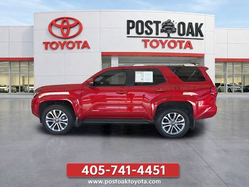 Used 2025 Toyota 4Runner Limited w/ Tow Technology Package AWD/4WD image 2