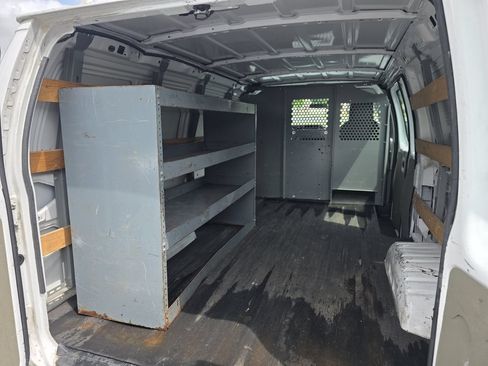 Used 2009 Ford E-250 and Econoline 250 RWD image 11