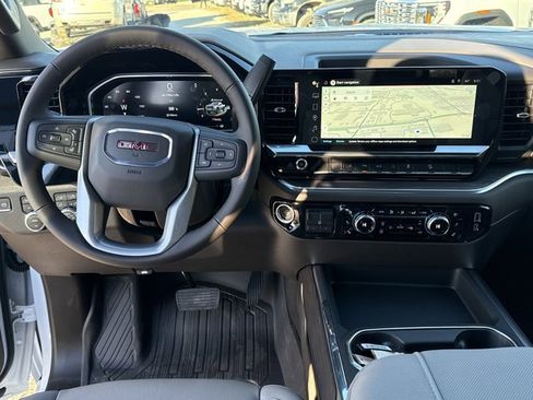 New 2026 GMC Sierra 2500 SLT w/ SLT Premium Package image 7