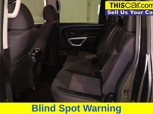 Used 2021 Nissan Titan SV w/ SV Convenience Package image 20