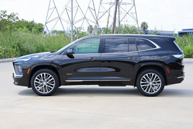 New 2026 Buick Enclave Avenir FWD image 5