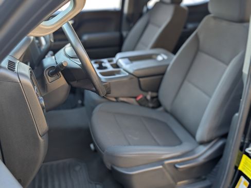 Used 2022 Chevrolet Silverado 1500 Custom image 14