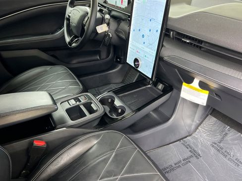 Used 2025 Ford Mustang Mach-E Select image 17