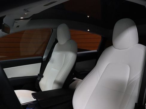 Used 2022 Tesla Model Y Performance AWD/4WD image 40