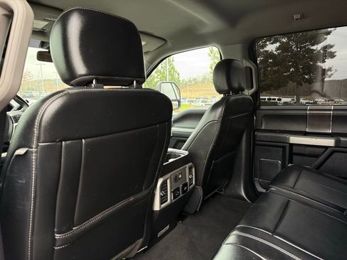 Used 2021 Ford F250 Lariat w/ Lariat Ultimate Package image 25