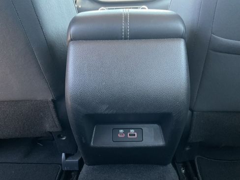 Used 2024 Nissan Altima 2.5 SV FWD image 10