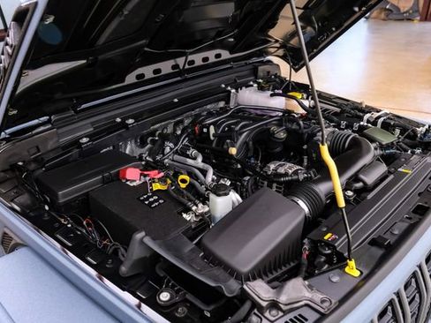 Used 2025 Jeep Wrangler Unlimited Rubicon w/ Technology Group image 87