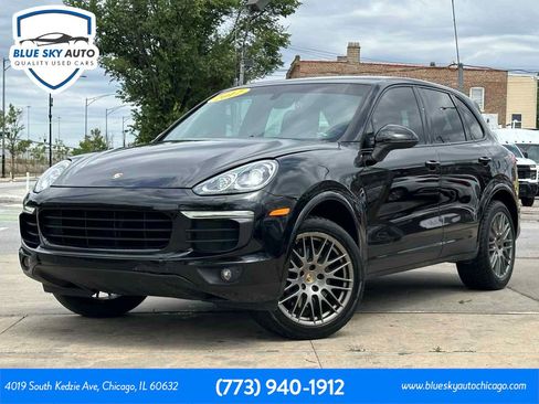 Used 2017 Porsche Cayenne AWD/4WD image 1