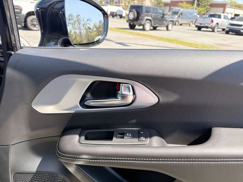 New 2026 Chrysler Pacifica Limited w/ Trailer Tow Group image 27