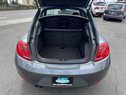 Used 2012 Volkswagen Beetle 2.5 image 5