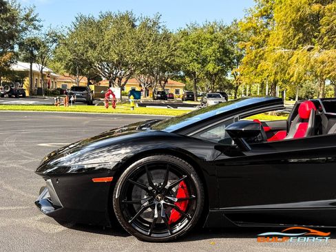 Used 2016 Lamborghini Aventador LP 700-4 image 39
