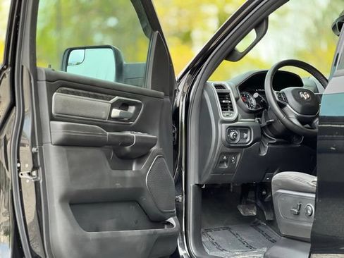 Used 2022 RAM 1500 Big Horn AWD/4WD image 9