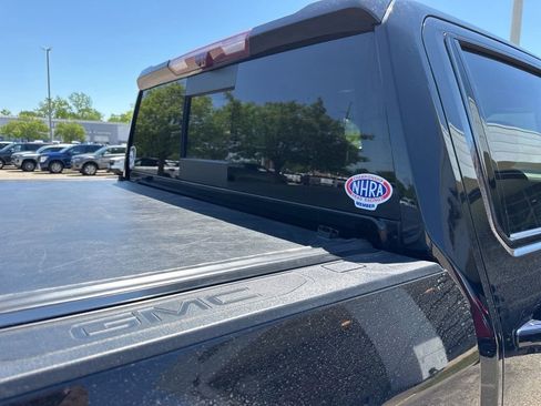 Used 2021 GMC Sierra 2500 AT4 w/ AT4 Premium Plus Package AWD/4WD image 5