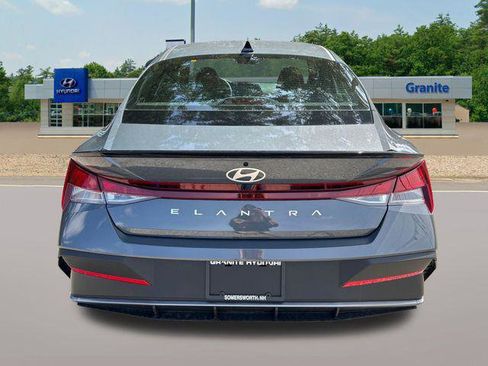New 2026 Hyundai Elantra Sport FWD image 4