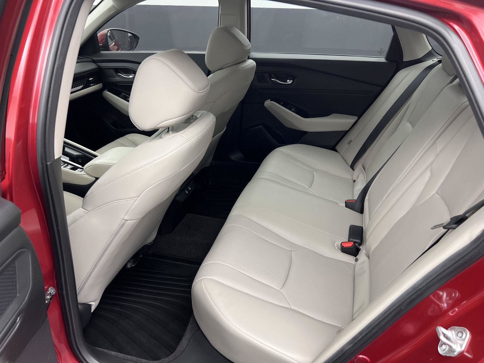 Used 2024 Honda Accord Touring image 17