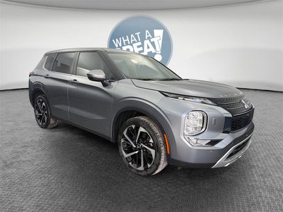 Used 2024 Mitsubishi Outlander SE