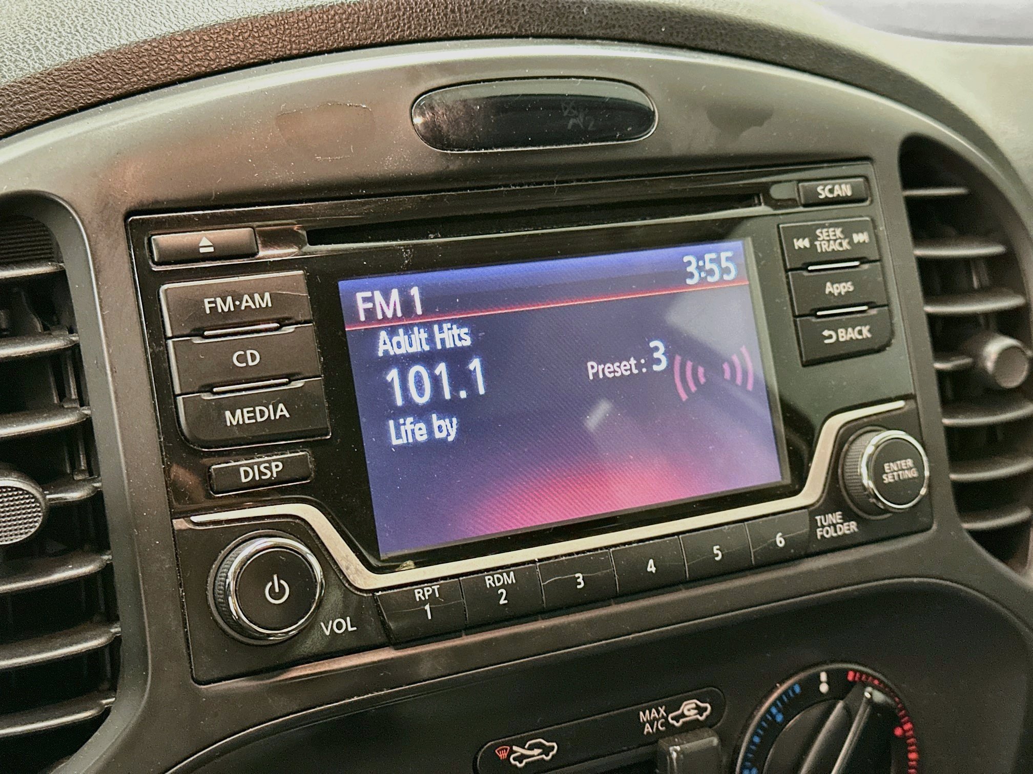 Used 2015 Nissan Juke S AWD/4WD image 21