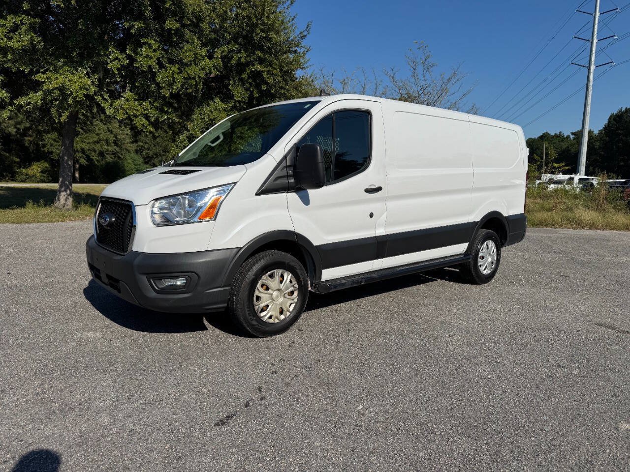Used 2022 Ford Transit 250 Low Roof w/ Exterior Upgrade Package RWD image 28