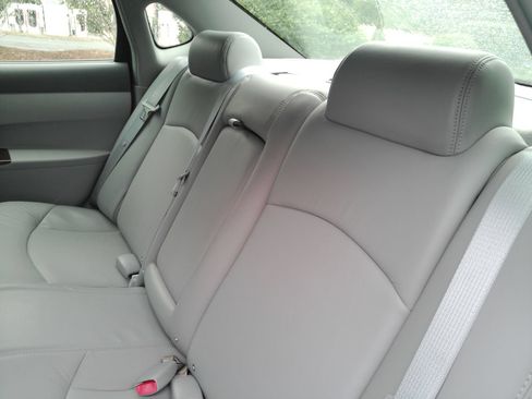 Used 2007 Buick LaCrosse CXL w/ Chromed Appearance Package FWD image 14