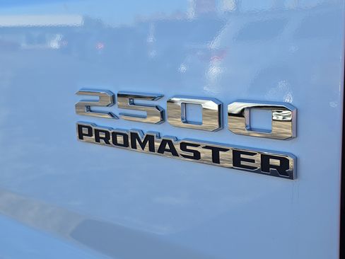 Used 2025 RAM ProMaster 2500 w/ Convenience Group image 6