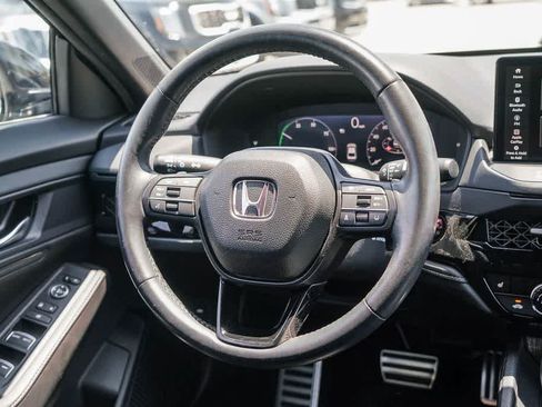 Used 2025 Honda Accord Sport image 14