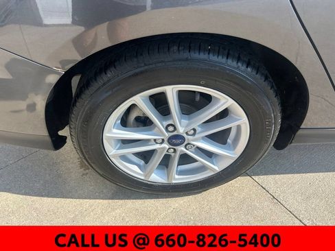 Used 2018 Ford Focus SE FWD image 8