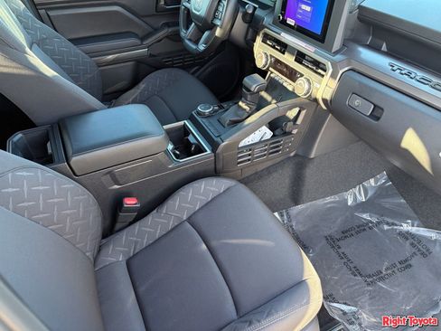 New 2026 Toyota Tacoma SR5 AWD/4WD image 15