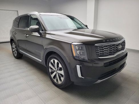 Used 2021 Kia Telluride EX w/ EX Premium Package AWD/4WD image 13