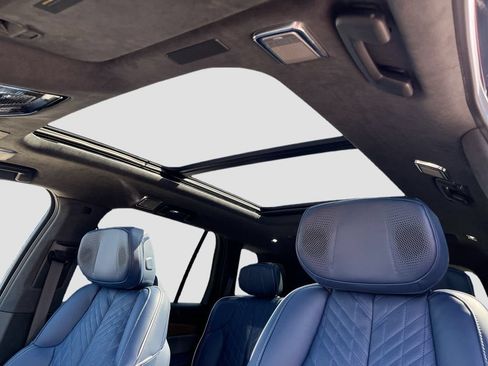New 2026 Cadillac Vistiq Premium Luxury w/ LPO, Floor Liner Package AWD/4WD image 23