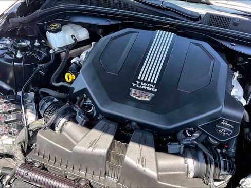 Used 2024 Cadillac CT5 V w/ Platinum Package RWD image 31