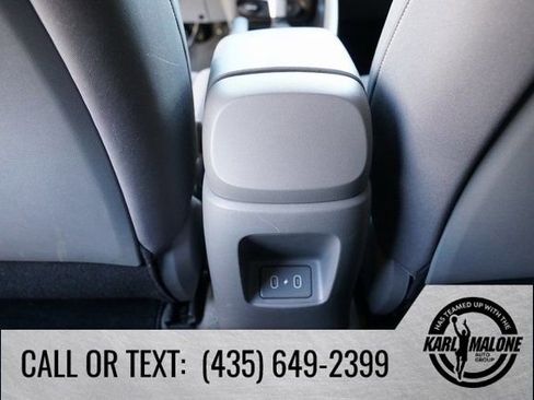 Used 2024 Hyundai Elantra SEL image 27