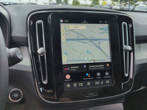 New 2026 Volvo XC40 B5 Plus w/ Protection Package Premier image 20